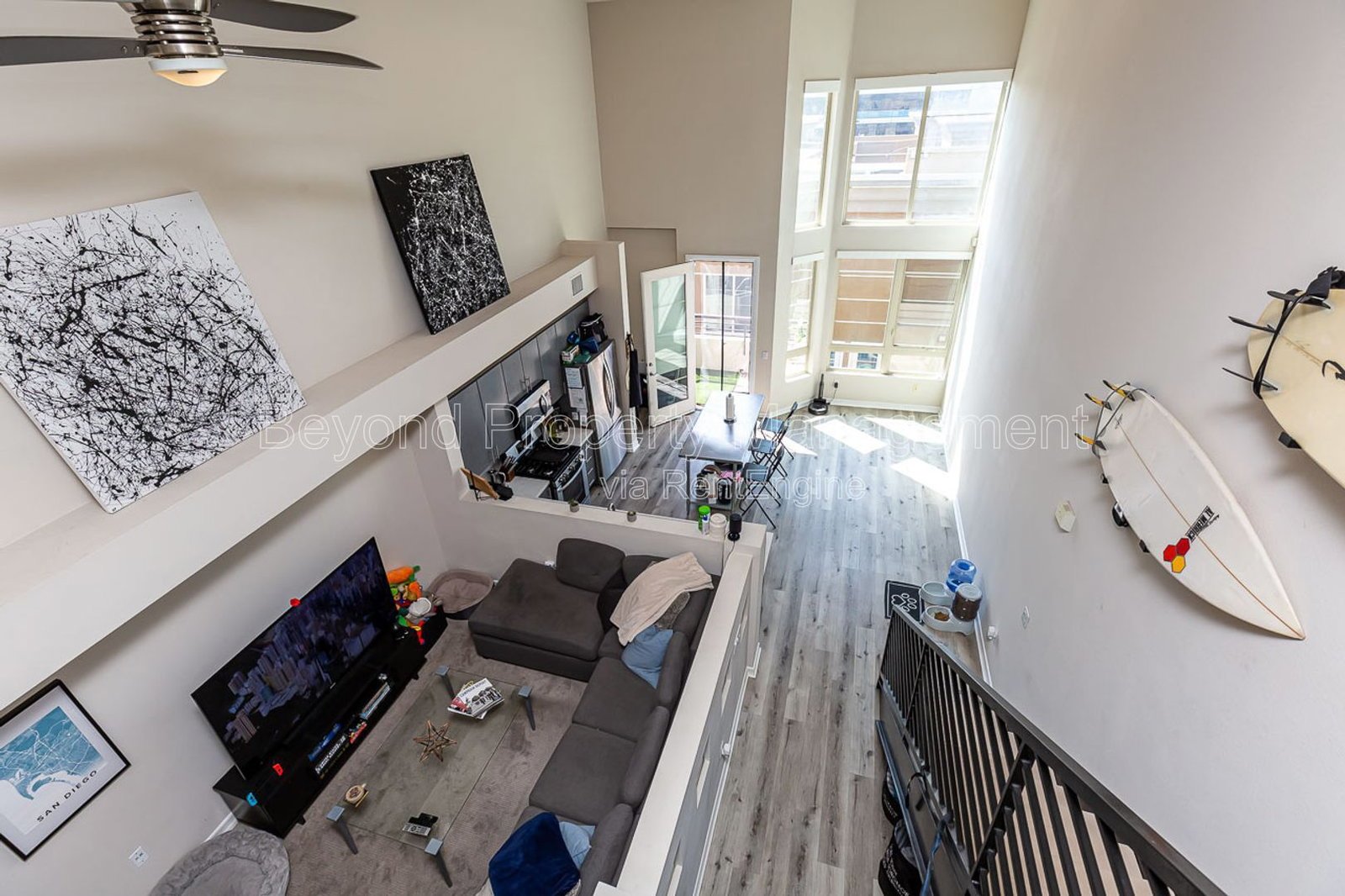 ONE MONTH FREE RENT !!!PET-FRIENDLY!!! STUNNING LOFT!!! DEDICATED PARKING SPACE , GREAT LOCATION !!!! property image