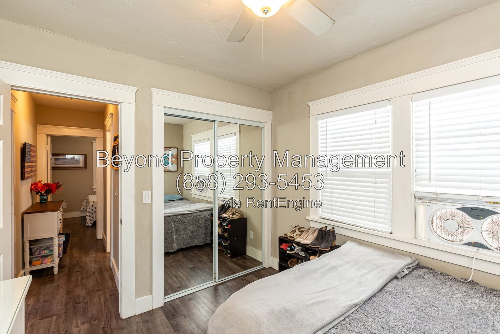 CHARMING & UPGRADED !!!NORMAL HEIGHTS 2 BED 1 BATH CHALET!!! PET FRIENDLY! property image