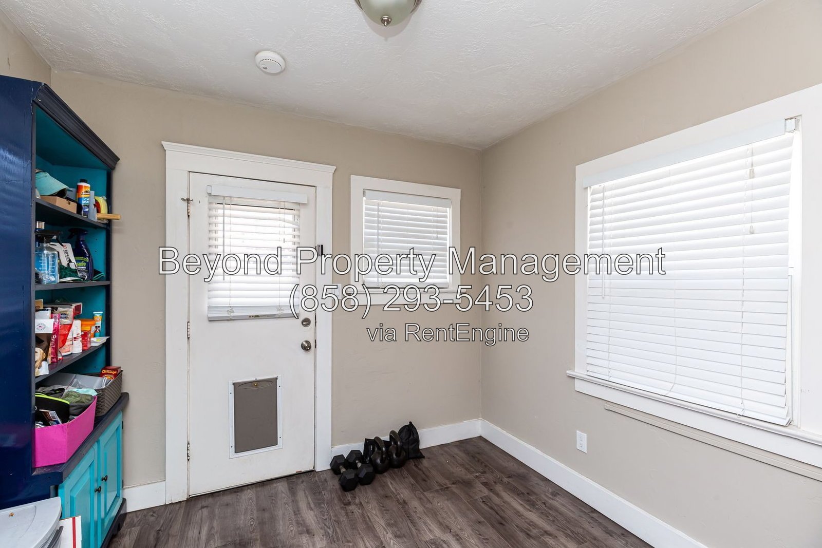 CHARMING & UPGRADED !!!NORMAL HEIGHTS 2 BED 1 BATH CHALET!!! PET FRIENDLY! property image