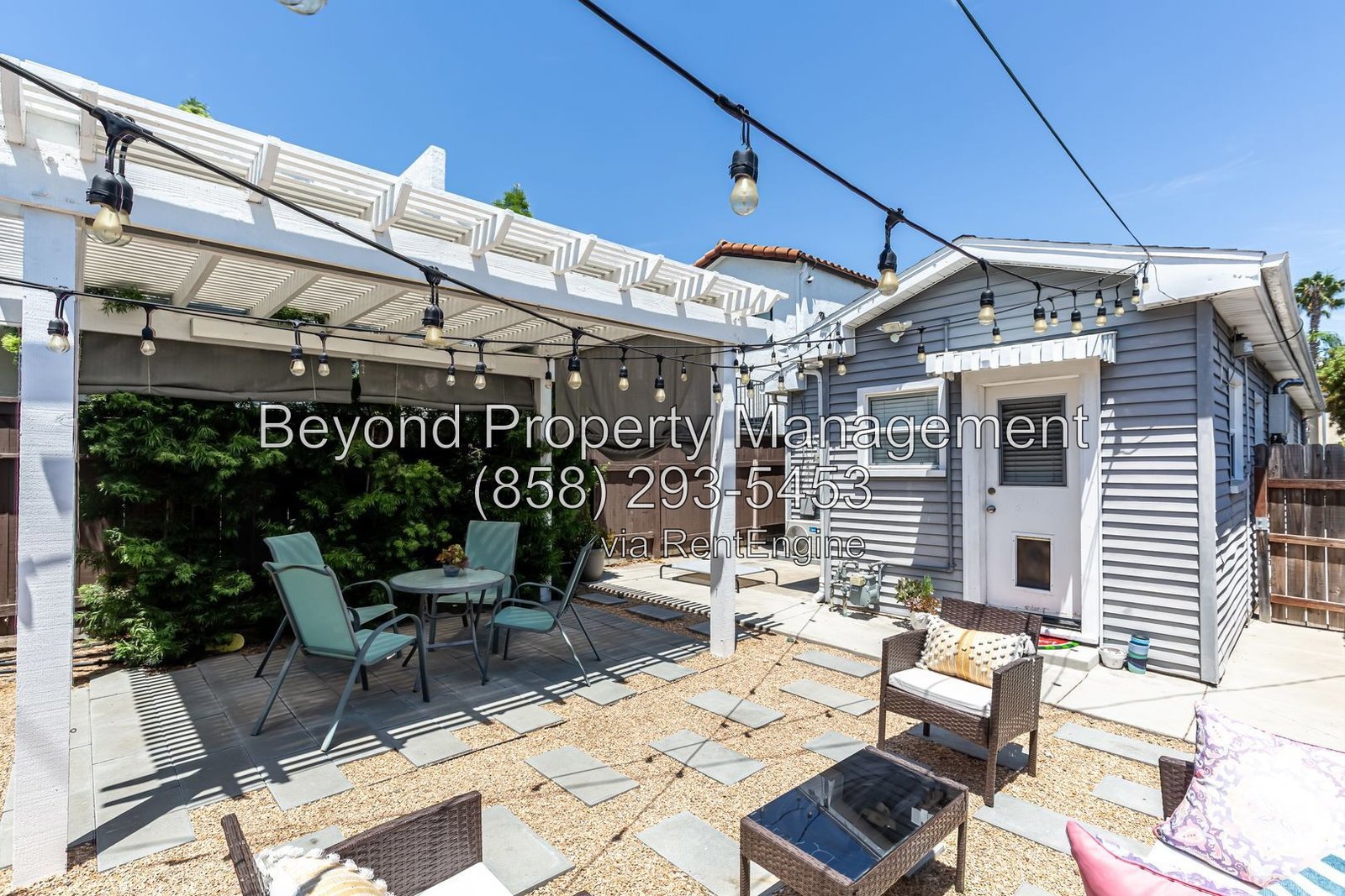 CHARMING & UPGRADED !!!NORMAL HEIGHTS 2 BED 1 BATH CHALET!!! PET FRIENDLY! property image