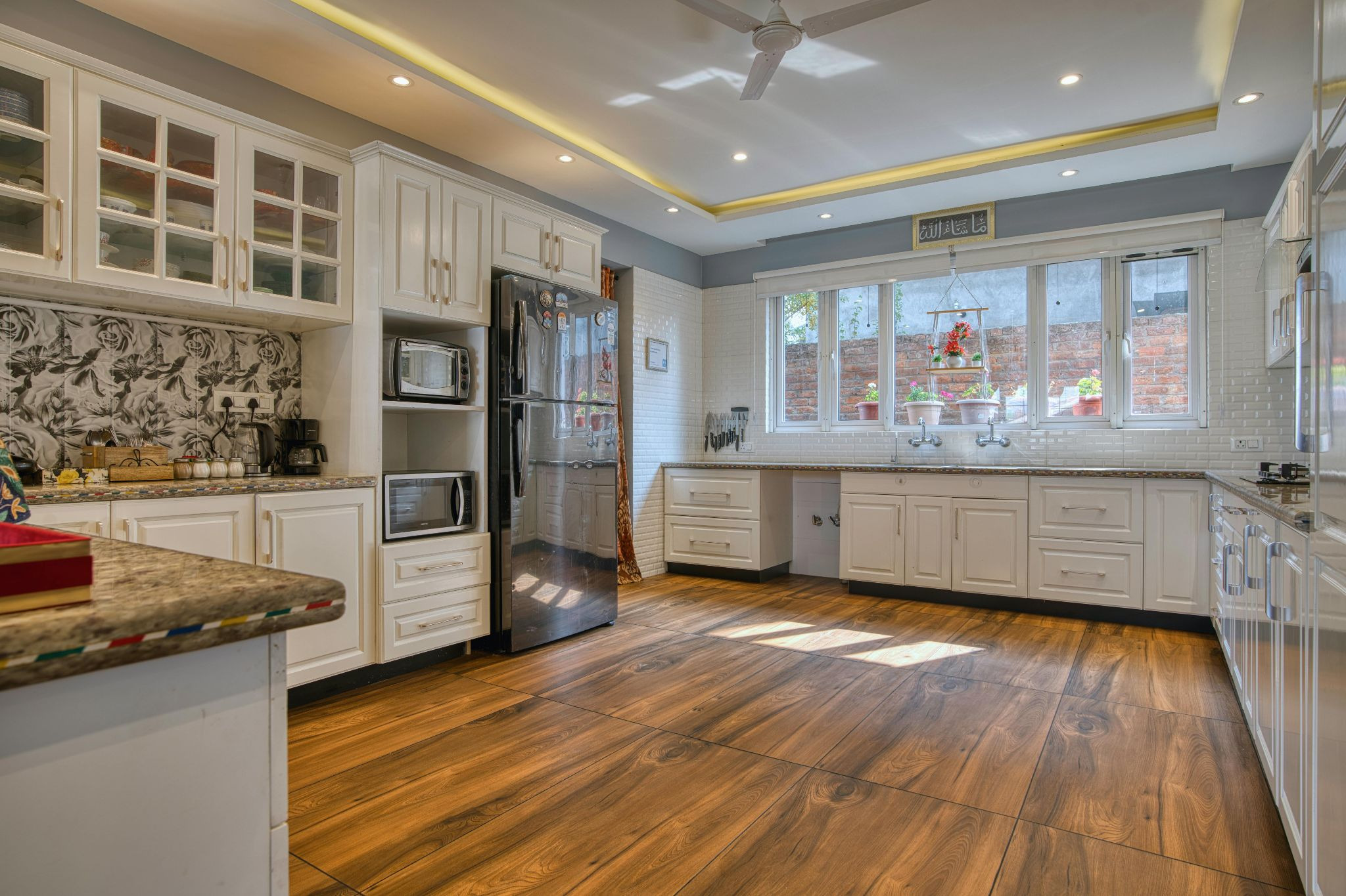 Fancy Modern Kitchen with Big Windows